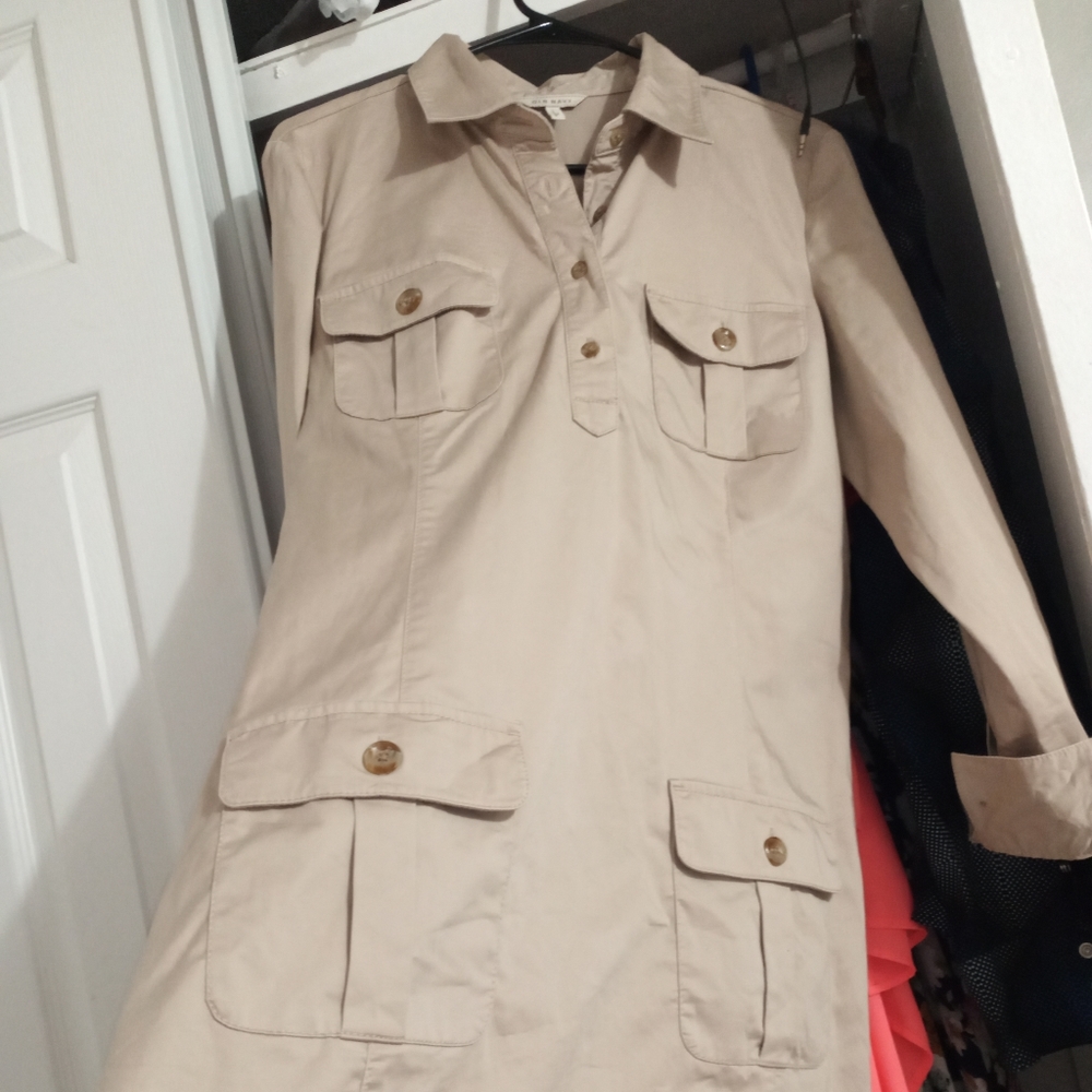 Dress - Picture 3 of 6